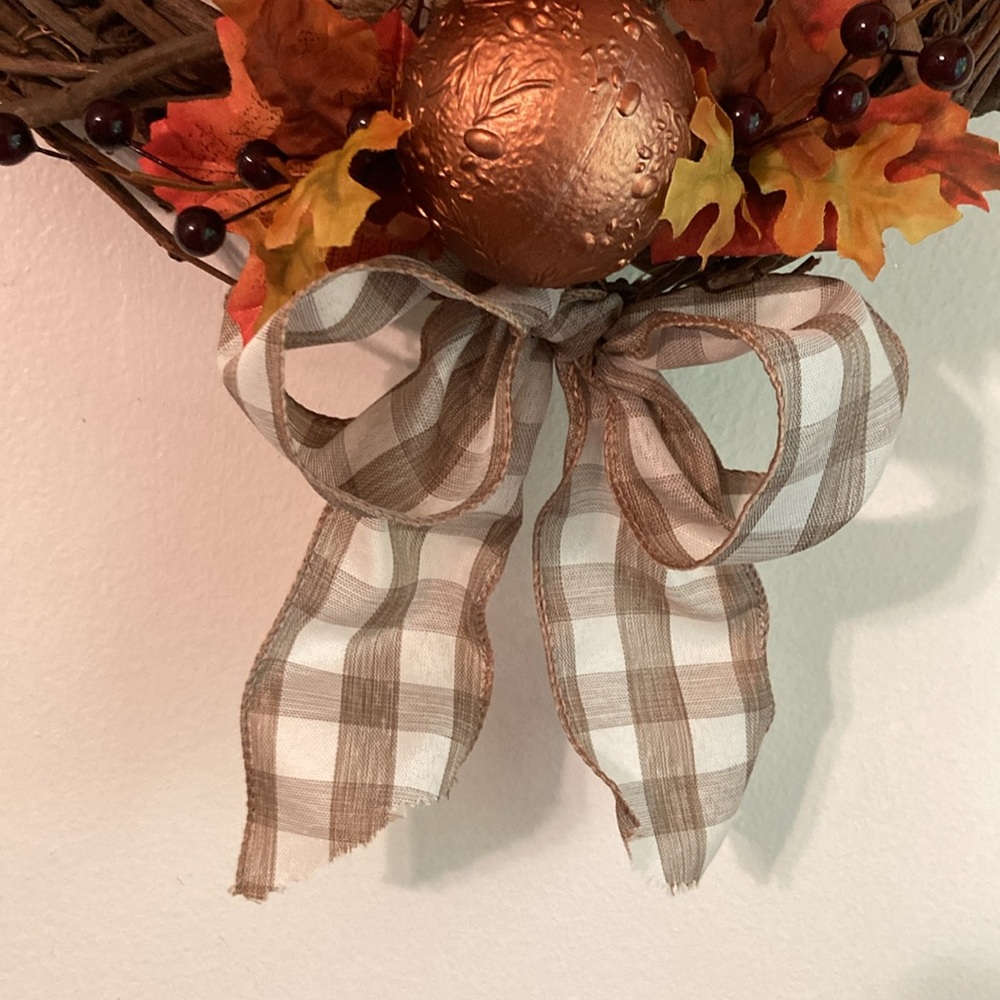 Rustic Bear Wreath - Picture 4 of 4